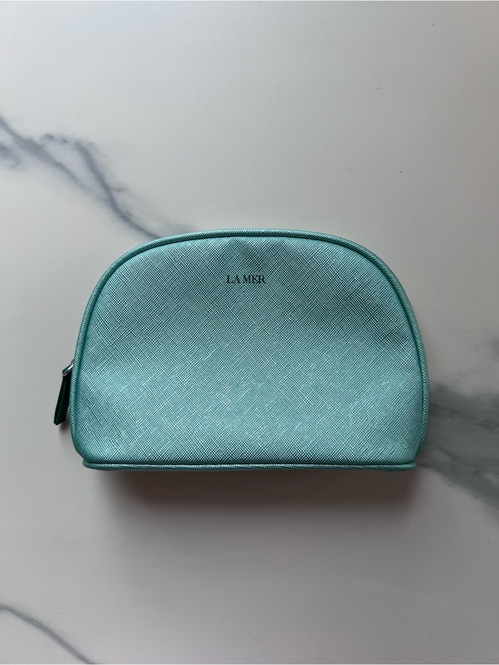 La Mer Seafoam Green Saffiano Cosmetic Pouch Travel Bag Brand New Condition